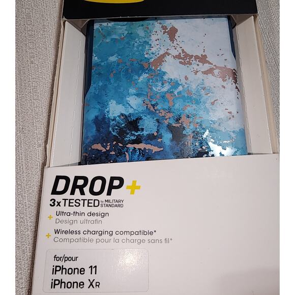 Otterbox symmetry series iPhone 11 and XR - Picture 2 of 6